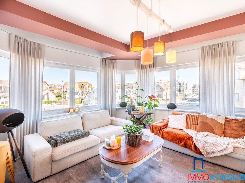 Koksijde-Bains, Résidence Rapide, Bel appartement de coin à 3 chambres à coucher dans une petite résidence, 2ième étage sans ascenseur.&lt;br /&gt;
&lt;br /&gt;
L