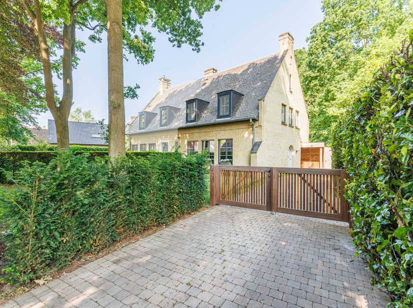 Maison à vendre
                    à 8310 Assebroek