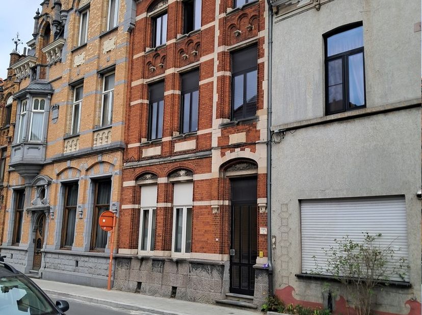 Appartement à louer
                    à 9040 Sint-Amandsberg