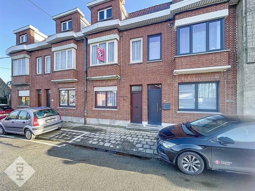 Venez découvrir cette maison à rénover, située à Pecq, comprenant deux chambres (avec possibilité d&#039;aménager une troisième dans le grenier). Elle disp