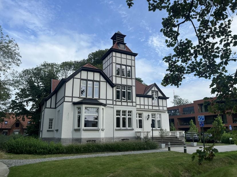 Deze kantoorruimtes te huur bevinden zich in een lichtrijk en volledig gerenoveerd kantoorgebouw in een rustiggelegen en groene site te Wondelgem. &lt;br
