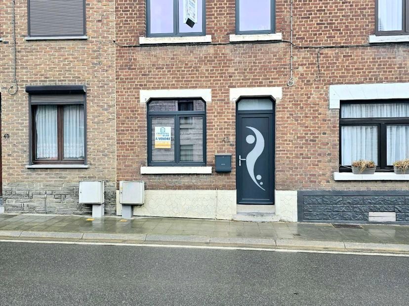 À vendre – Belle maison au cœur de Bouffioulx&lt;br /&gt;
Une exclusivité de L’Essentiel Immobilier – Votre clé vers un avenir sûr&lt;br /&gt;
&lt;br /&gt;
Vous cherche
