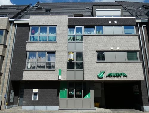                                         Appartement à louer à Erembodegem, € 950
