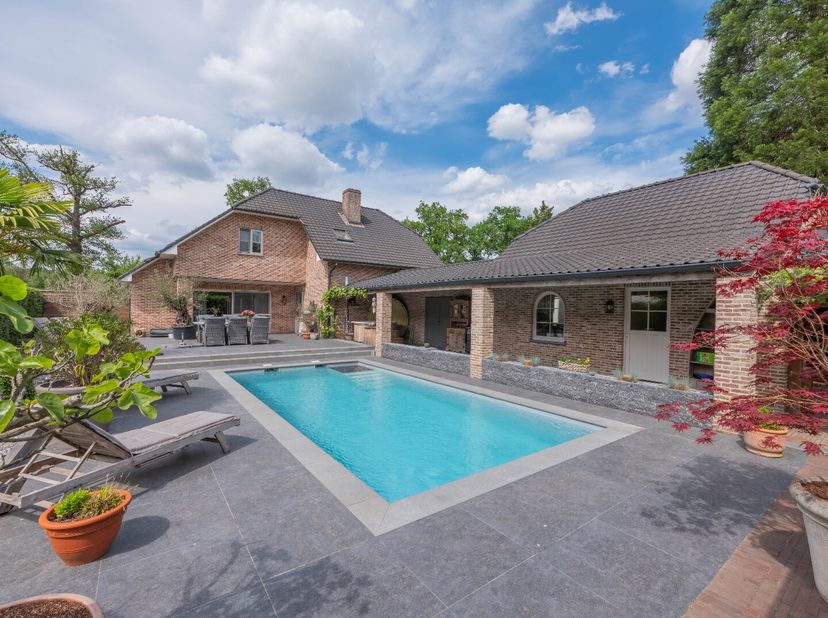 Maison à vendre
                    à 3680 Neeroeteren