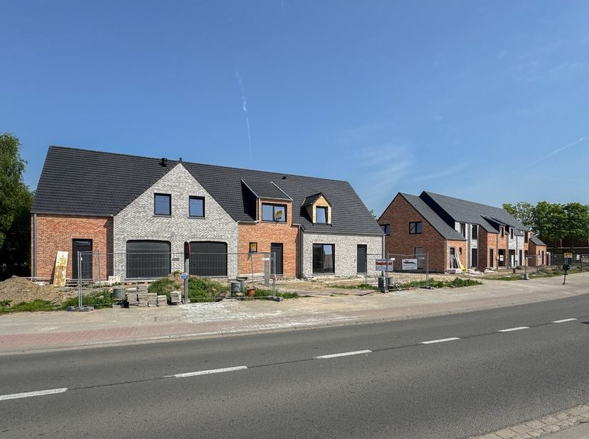 Huis te koop
                    in 8480 Eernegem
