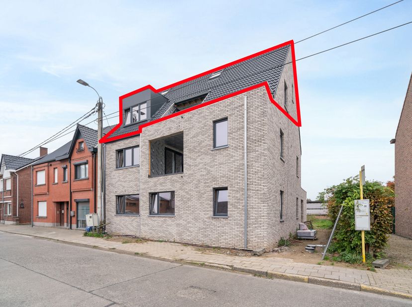 Op zoek naar een zeer energiezuinig nieuwbouwappartement met garage te Serskamp? Zoek niet verder! Dit appartement, deel van een kleinschalige residen