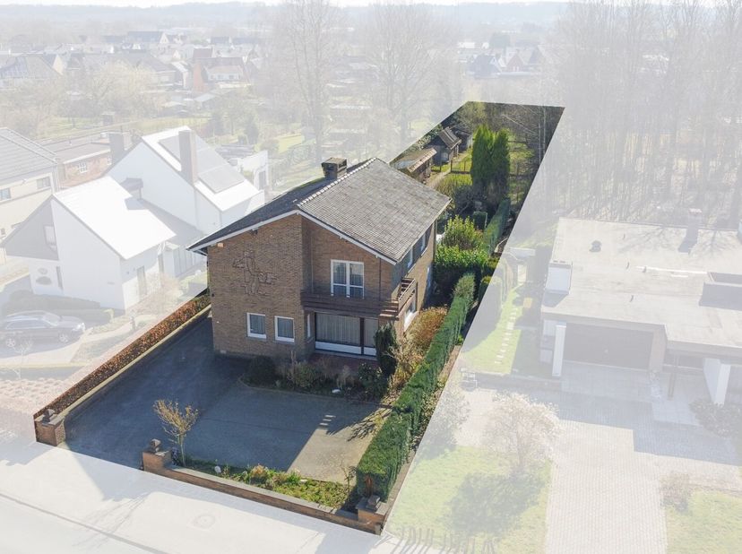 Planifiez vous-même votre rendez-vous pour la première visite via notre site.&lt;br /&gt;
Vous recherchez une maison spacieuse et solide que vous pouvez rén