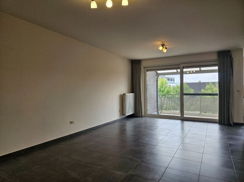 Appartement à louer
                    à 2400 Mol
