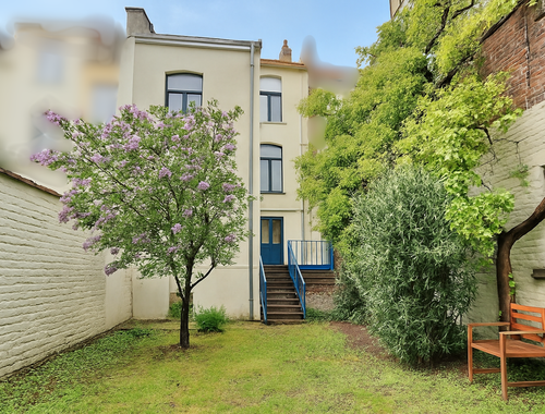                                         Herenhuis te koop in Elsene, € 1.160.000
