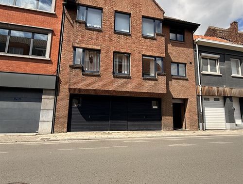                                         Appartement à louer à Menen, € 650
