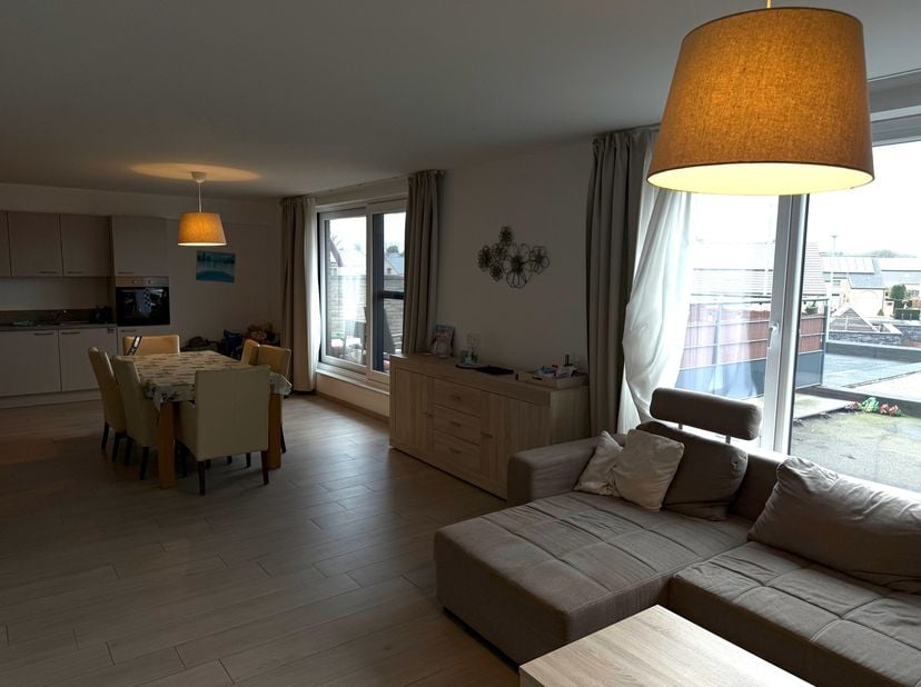 Zeer mooi en luxe appartement 135M2!! met 3 ruime Slaapkamers!!&lt;br /&gt;
&lt;br /&gt;
&lt;br /&gt;
Zeer mooi en luxe energiezuinig appartement van 135M2!! met 3 ruim