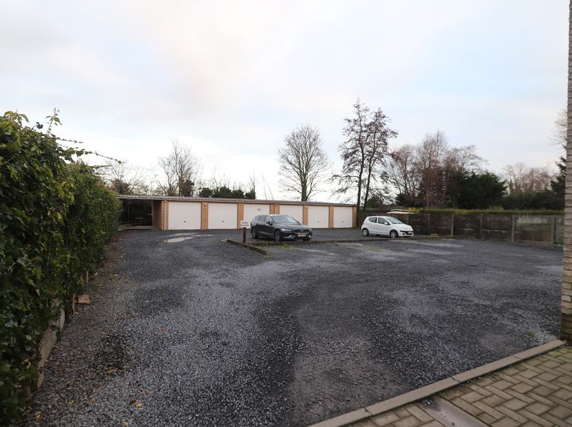 Garage à vendre
                    à 8480 Ichtegem