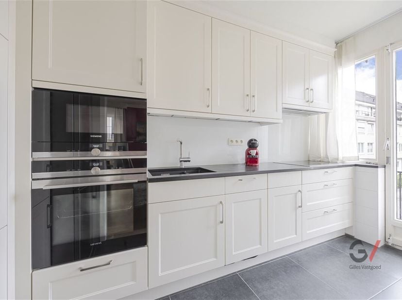 Bienvenue dans ce charmant appartement à Kessel-Lo, idéalement situé pour ceux qui recherchent le calme et le confort.&lt;br /&gt;
Cet appartement lumineux