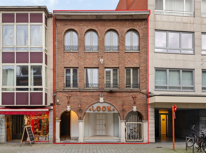 Bien professionnel à vendre
                    à 2300 Turnhout
