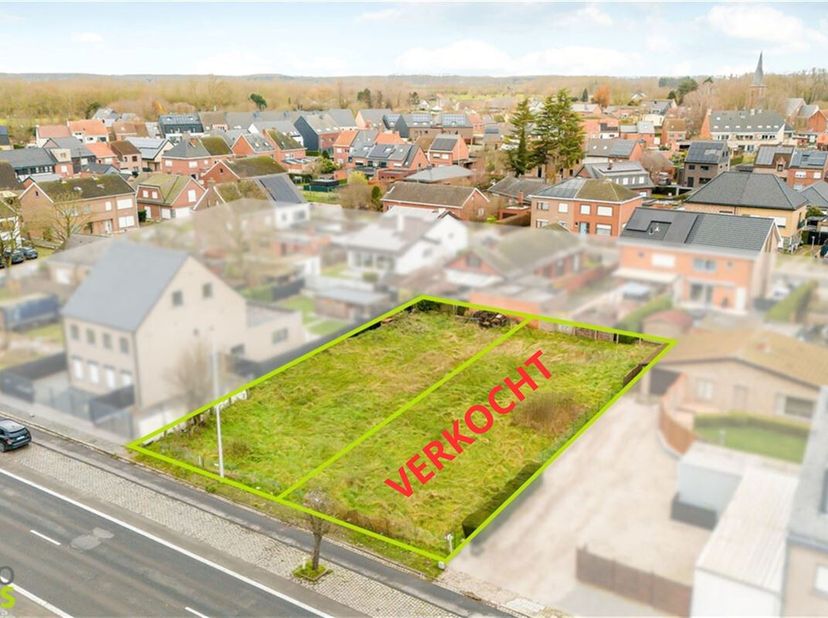 Terrain à vendre
                    à 9200 Appels