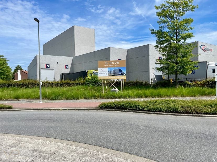 Dit high-end bedrijfsgebouw bevindt zich langs de E17 en is bereikbaar via de nieuwe afrit Zwijndrecht. &lt;br /&gt;
&lt;br /&gt;
Het gebouw heeft een goede zicht