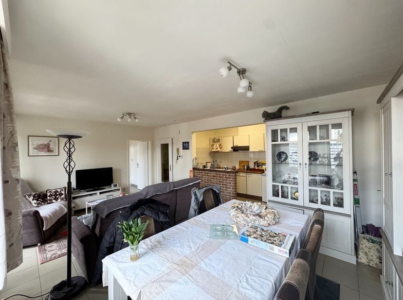 Dit appartement is gelegen op de tweede verdieping van een kleinschalige Residentie in het centrum van Borgloon.&lt;br /&gt;
&lt;br /&gt;
Met een bewoonbare opper