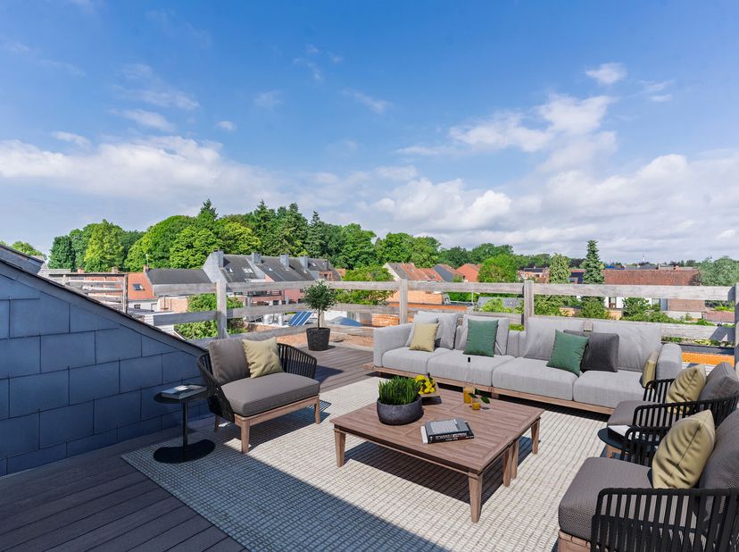 Dit appartement op de bovenste verdieping van een kleinschalige residentie combineert comfort met een topligging in het centrum van Melle!&lt;br /&gt;
TROEV