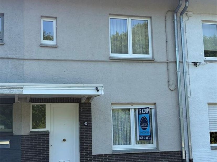 !!!VERKOCHT!!!&lt;br /&gt;
LEUKE WONING NABIJ CENTRUM MET TUINTJE&lt;br /&gt;
Richtprijs : 199.000 euro&lt;br /&gt;
Leuke woning met tuintje nabij centrum en 3 kamers.&lt;