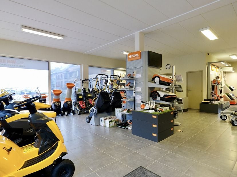 Bien professionnel à louer
                    à 9150 Kruibeke