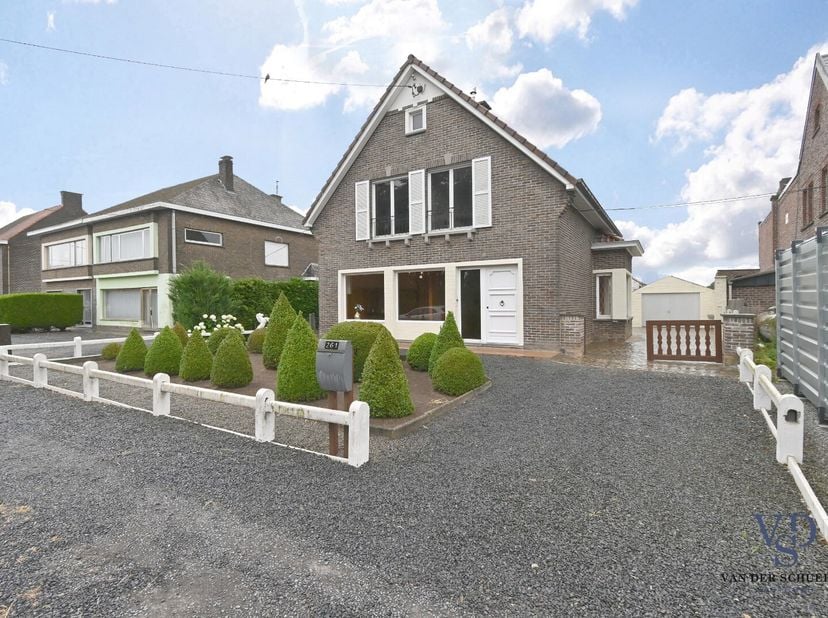 Maison à vendre
                    à 9810 Eke