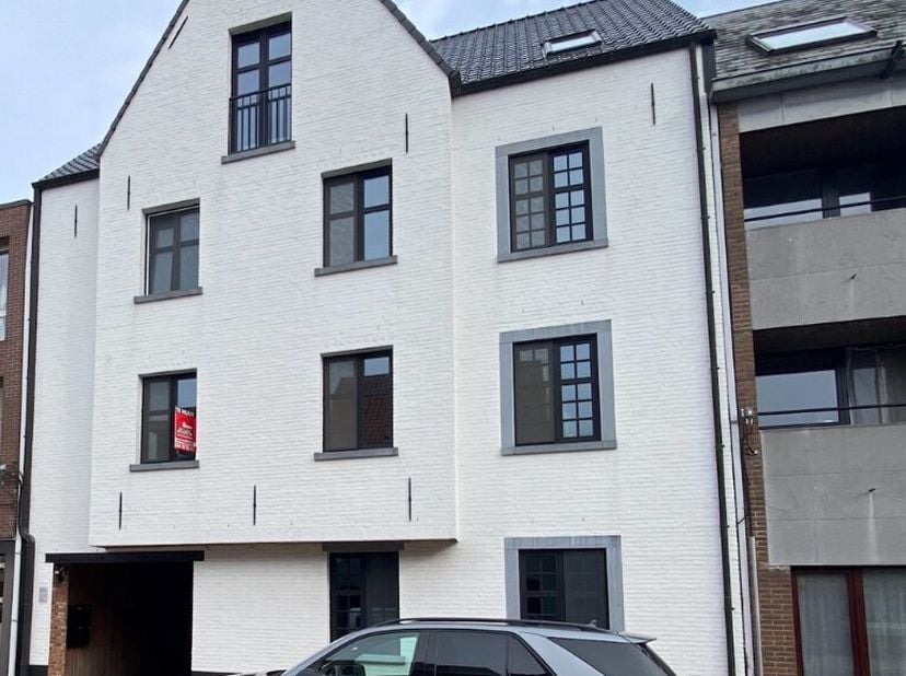 Appartement à louer
                    à 2440 Geel
