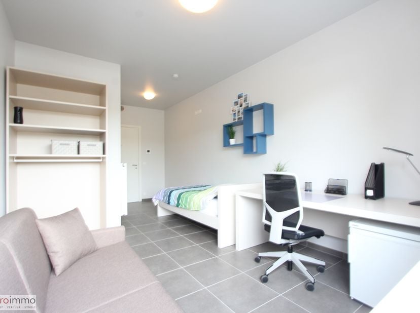 Deze studentenkamer in de residentie Kotville is het ideale investeringsproduct!&lt;br /&gt;
&lt;br /&gt;
Gebouwd op 450m van Vives, de grootste hogeschool van Br