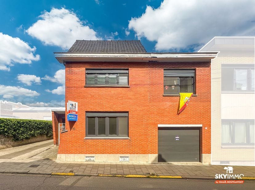 L&#039;agence SKYIMMO vous propose cette superbe maison 3 façades en excellent état d&#039;une superficie habitable de 169m² habitable située dans un quartier c
