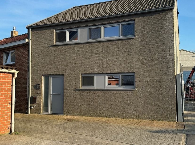 Huis te huur
                    in 8690 Alveringem
