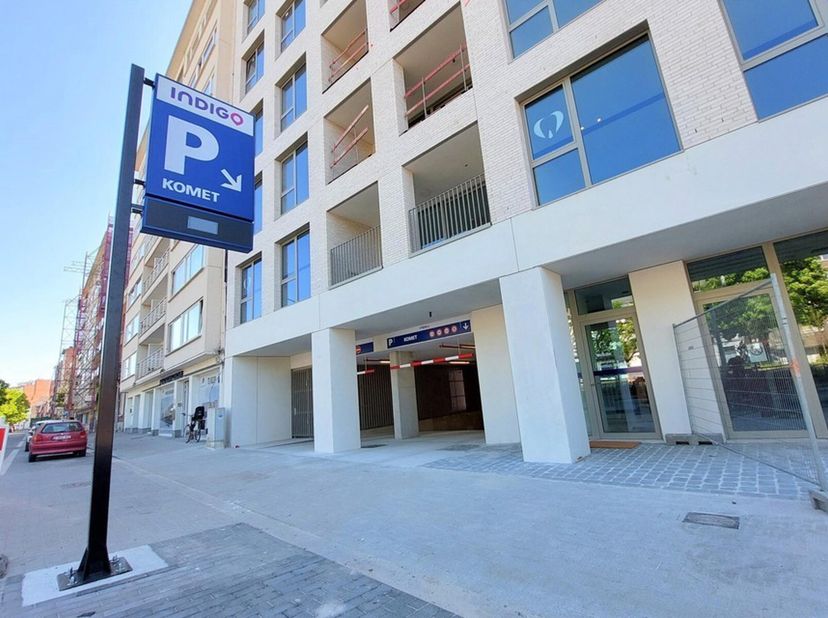 Garage à vendre
                    à 2800 Mechelen