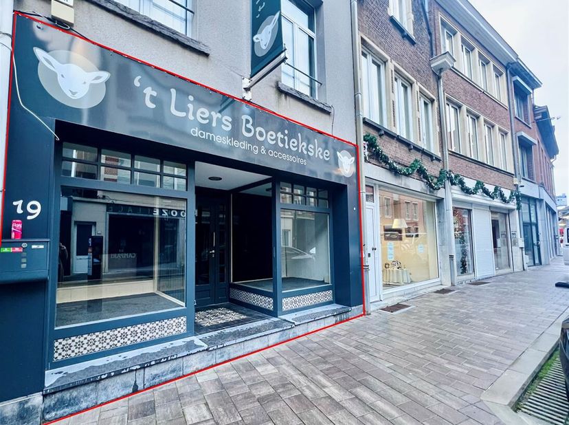 Bedrijfsvastgoed te huur
                    in 2500 Lier