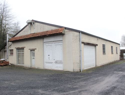                                         Opslagplaats te huur in Ardooie, € 700
