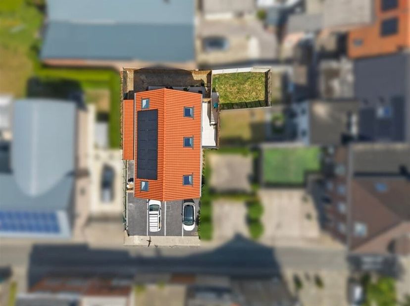 Ligging&lt;br /&gt;
We bevinden ons hier op wandelafstand van het centrum van Landen, daar treffen we tevens ook alle nodige faciliteiten aan. &lt;br /&gt;
Evenee