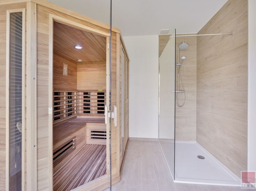 Ruime vakantiewoning (model Narvik) met een woonoppervlakte van ca. 128m² gelegen op een perceel van 511m², de vakantiewoning heeft 3 slaapkamers en w