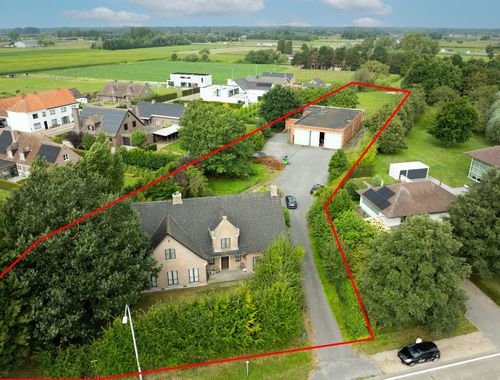                                         Villa à vendre à Kruishoutem, € 695.000

