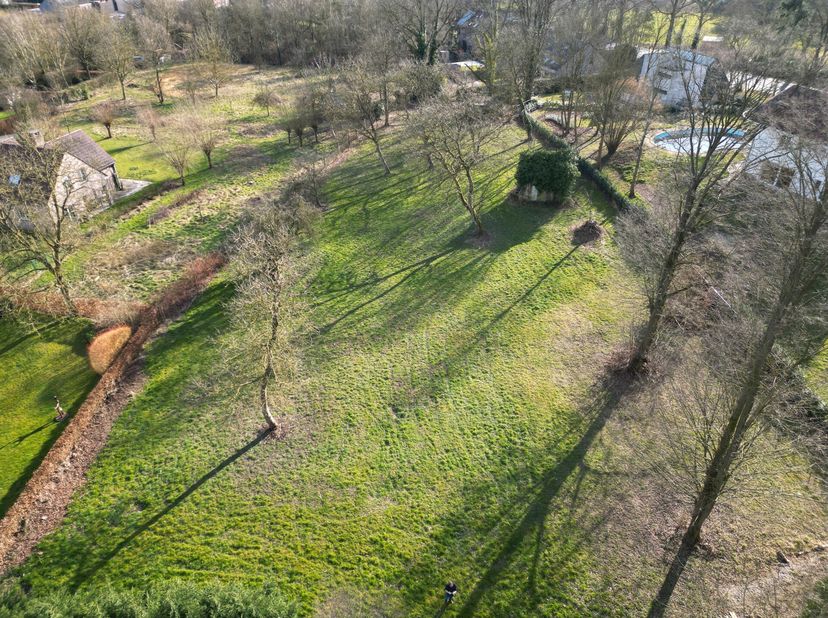 BLANDEN (Oud-Heverlee) - prachtig, achteringelegen stuk bouwgrond van +/- 42A en 19CA. Het perceel dat gelegen is op de grens met Heverlee vlak naast
