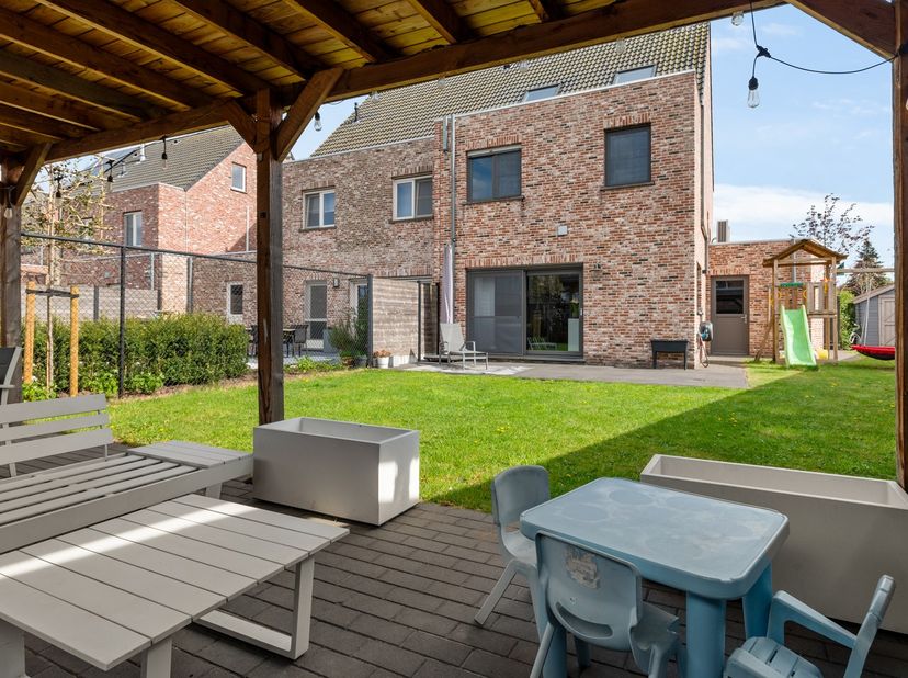 Prachtige HOB met 3 à 4 slaapkamers en ruime tuin dichtbij het centrum van Kapellen&lt;br /&gt;
&lt;br /&gt;
Dichtbij het centrum van Kapellen, in een rustige wij