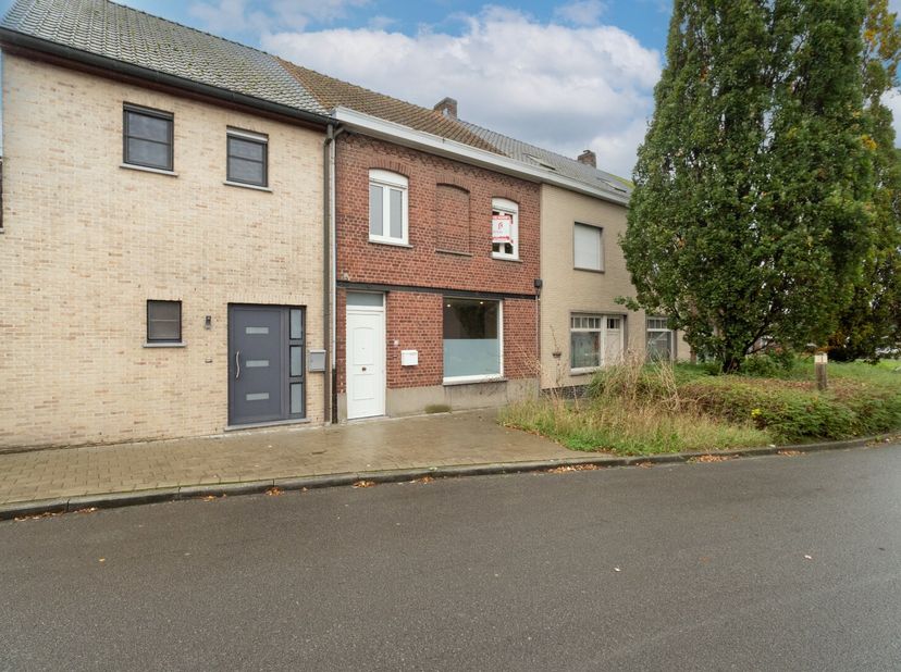 Maison à vendre
                    à 8552 Moen