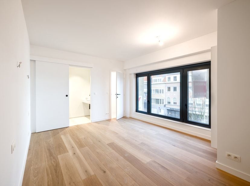 Le tout nouveau projet Â THE POST Â situé avenue Charles Thielemans 22-24 à Woluwe-St-Pierre, se compose dun bâtiment existant divisé en 13 NOUVELLES