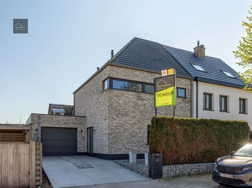 Vous rêvez d&#039;une vie confortable dans un ensemble moderne de maisons jumelées dans le quartier très recherché de Vrede ? Ne laissez pas passer cette o