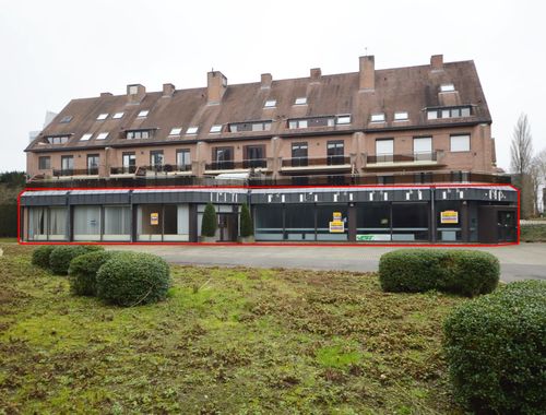                                         Rez-de-chaussée commercial à vendre à Sint-Denijs-Westrem, € 1.250.000
