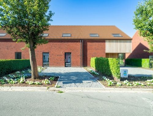                                         Woning te koop in Péruwelz, € 267.900
