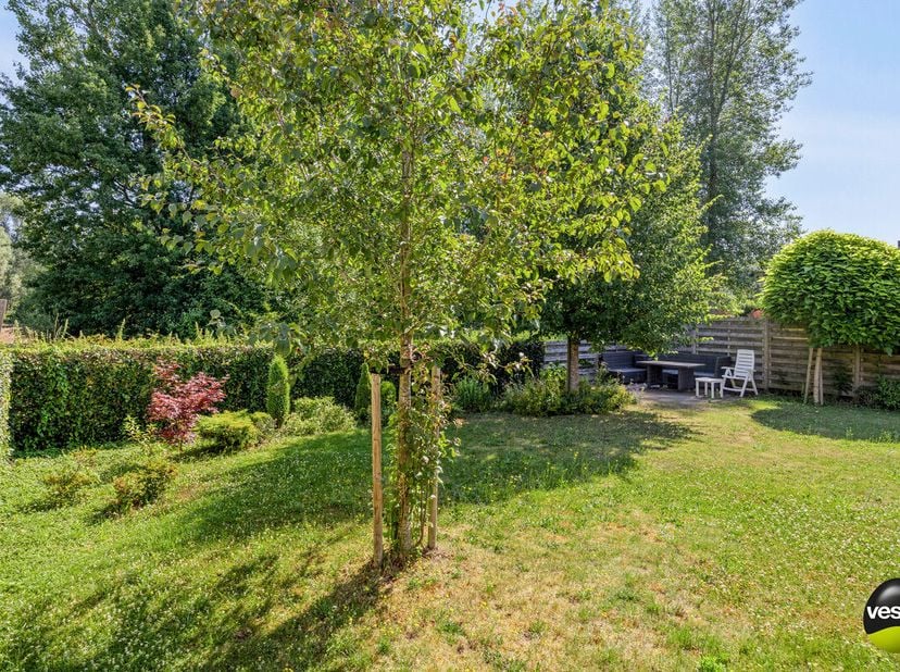 Charmante vrijstaande woning op rustige locatie in Beverst bij Bilzen, Nijverheidsstraat 23.&lt;br /&gt;
&lt;br /&gt;
Welkom in deze karaktervolle gezinswoning ge