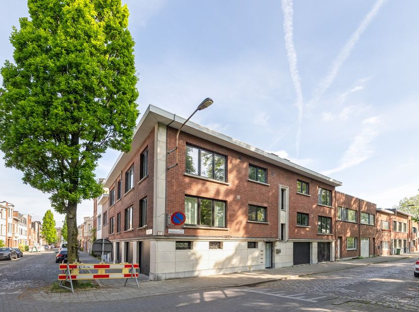 Appartement à louer
                    à 2600 Berchem