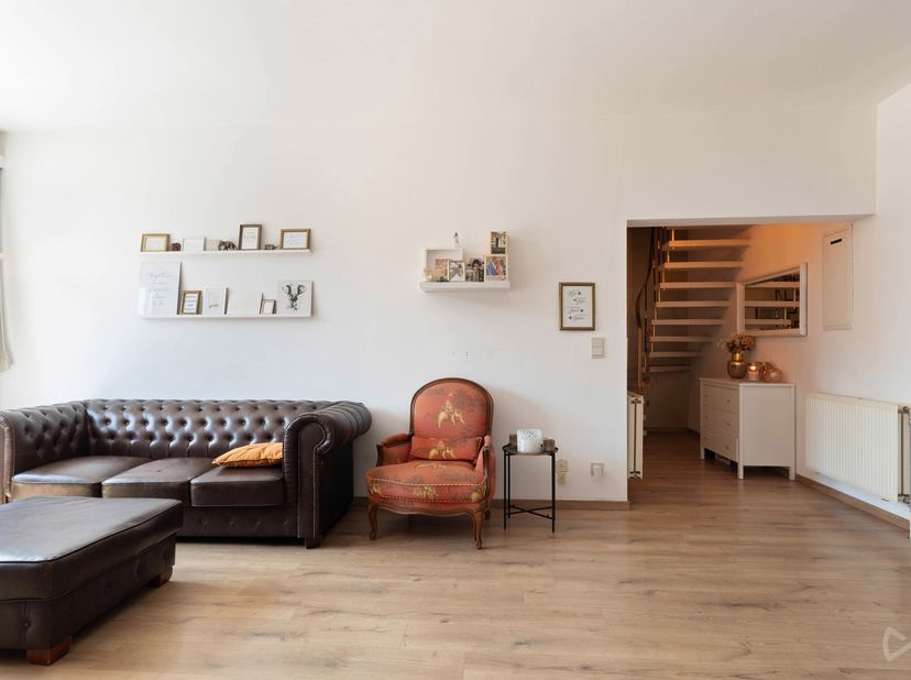 Découvrez cet appartement duplex spacieux et prêt à l&#039;emploi avec jardin privé et garage box, situé au cur d&#039;Erps-Kwerps. Avec 167 m² de surface habit