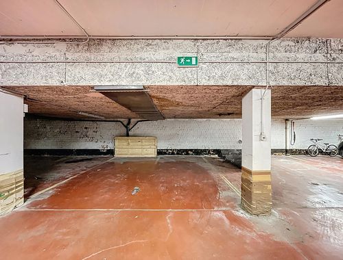                                         Garage en sous-sol à vendre à Woluwe-Saint-Lambert, € 24.000
