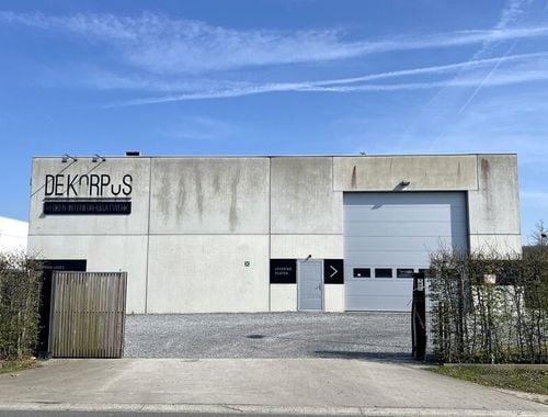                                         Bedrijfsgebouw te huur in Merelbeke, € 6.750
