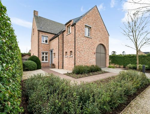                                         Villa te koop in Pulle, € 849.000
