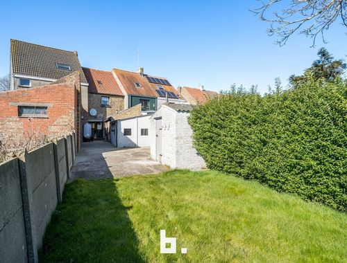                                         Maison à vendre à Snaaskerke, € 140.000
