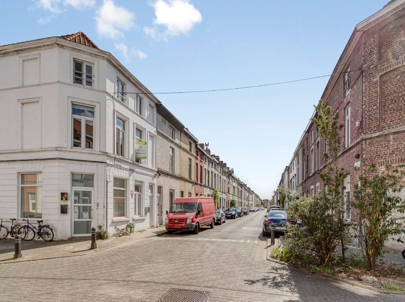 Charmant stadshuisje in Gent met topmobiscore&lt;br /&gt;
&lt;br /&gt;
In de gezellige Schaliestraat in Gent vind je dit unieke, compacte huisje boordevol charme